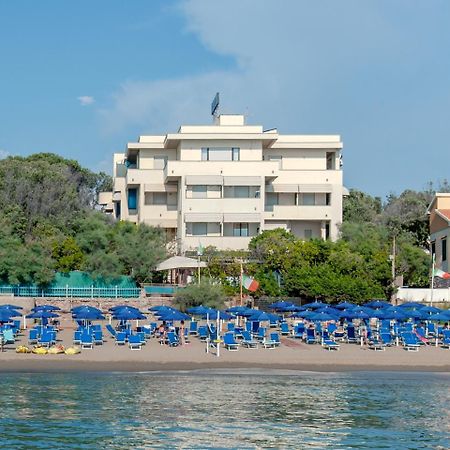 Hotel Villa Lo Scoglietto San Vincenzo Exterior photo